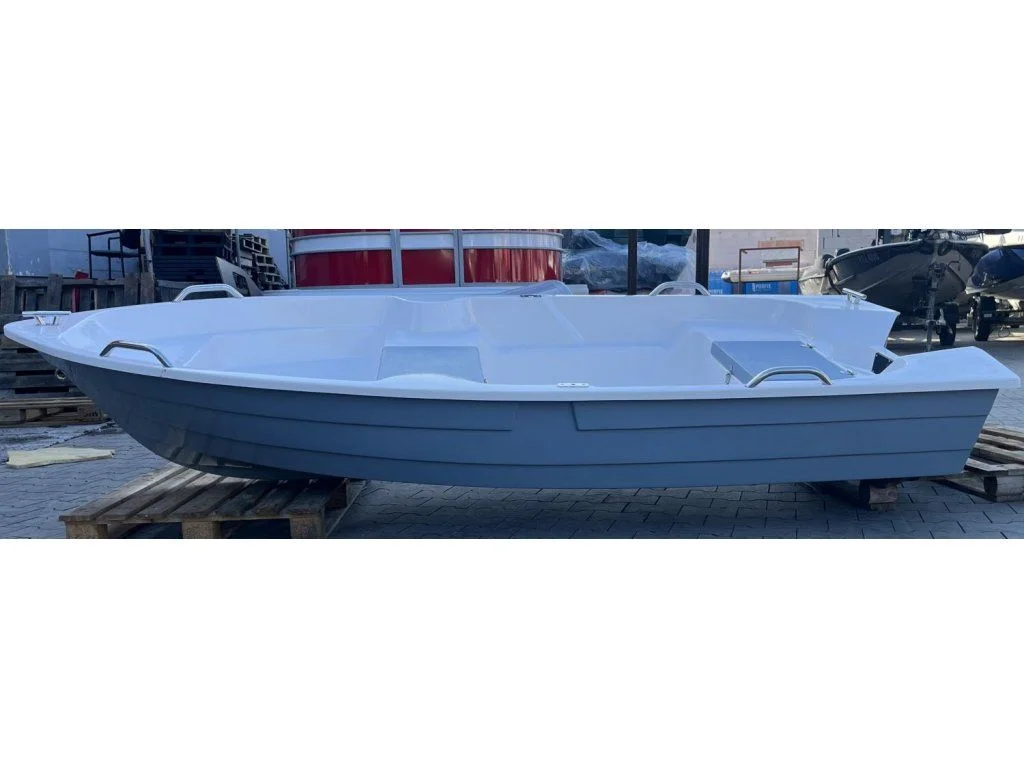 boat007202606252232262501300