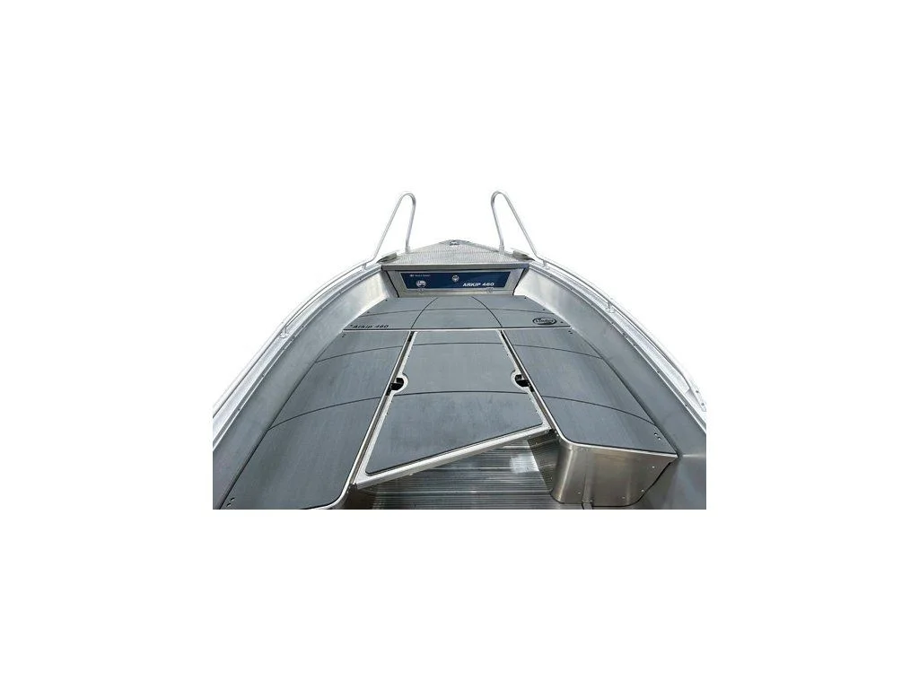 boat007202606252259452504791